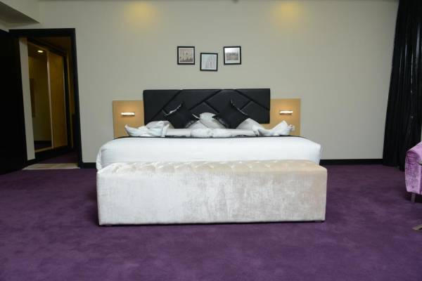 Junior Suite with Pool or Garden view